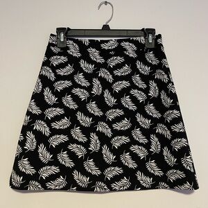 H&M Black and White Leaf A-Line Skirt